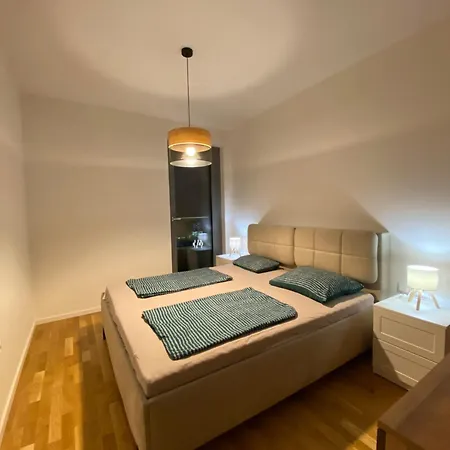 New Air Conditioned Apartment, Private Parking Appartement Bratislava