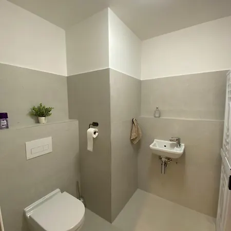 Appartement New Air Conditioned Apartment, Private Parking Bratislava