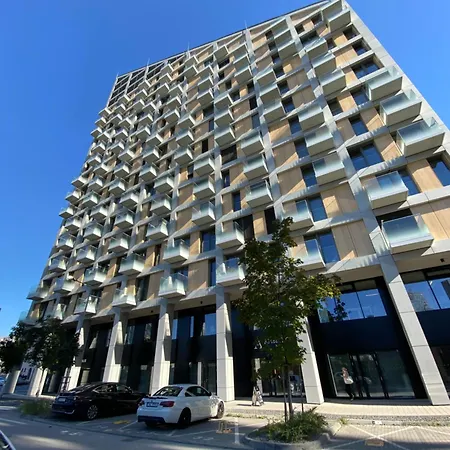 Appartement New Air Conditioned Apartment, Private Parking